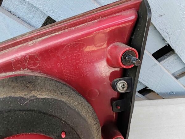 Foco trasero izquierdo de portalón Hyundai Santa fe 2006 - 2009 - Imagen 4