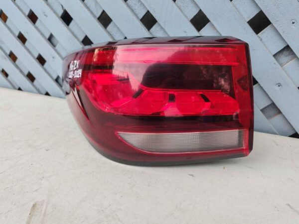 Foco trasero izquierod MG ZX 2021 - 2024 - Imagen 3