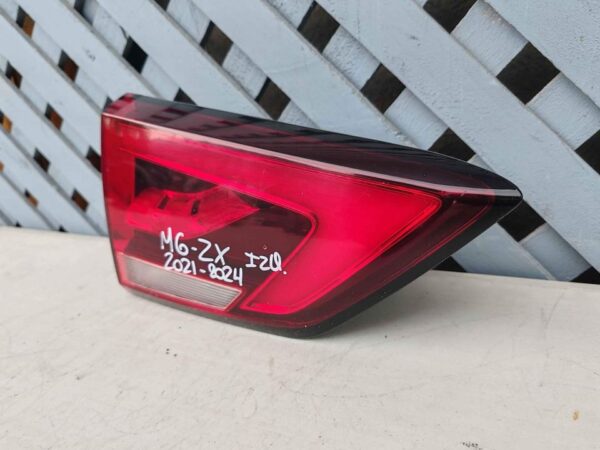 Foco trasero izquierdo de portalón MG ZX 2021 - 2023 - Imagen 3