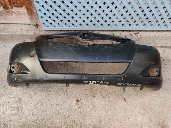 Parachoque delantero Toyota Yaris sedan 2007 - 2013