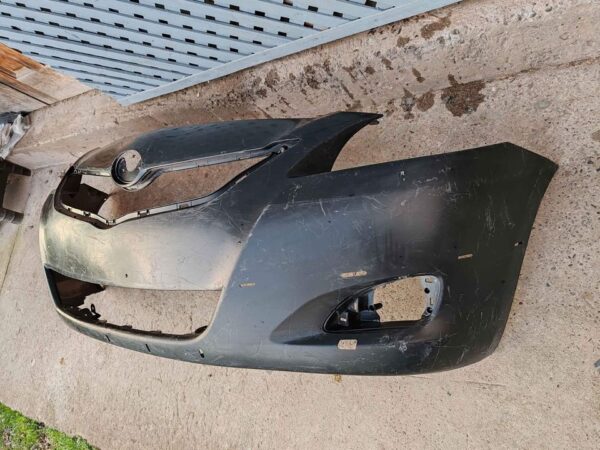 Parachoque delantero Toyota Yaris sedan 2007 - 2013 - Imagen 3