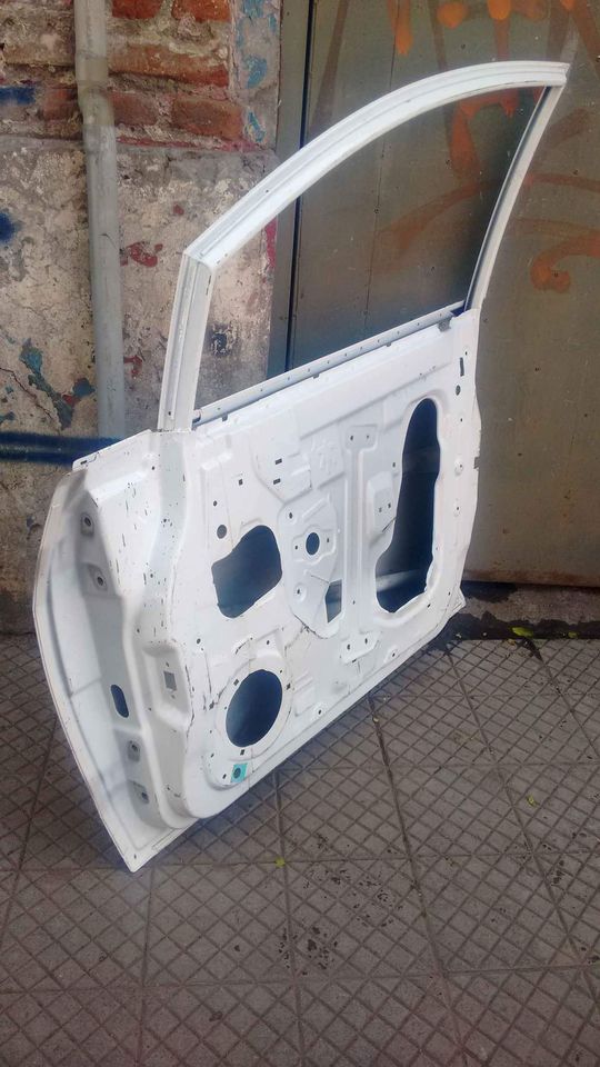 Puerta derecha Chevrolet Sail 2011 - 2016 - Imagen 4