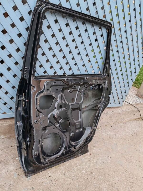 Puerta trasera Mitsubishi Outlander 2003 - 2009 - Imagen 8