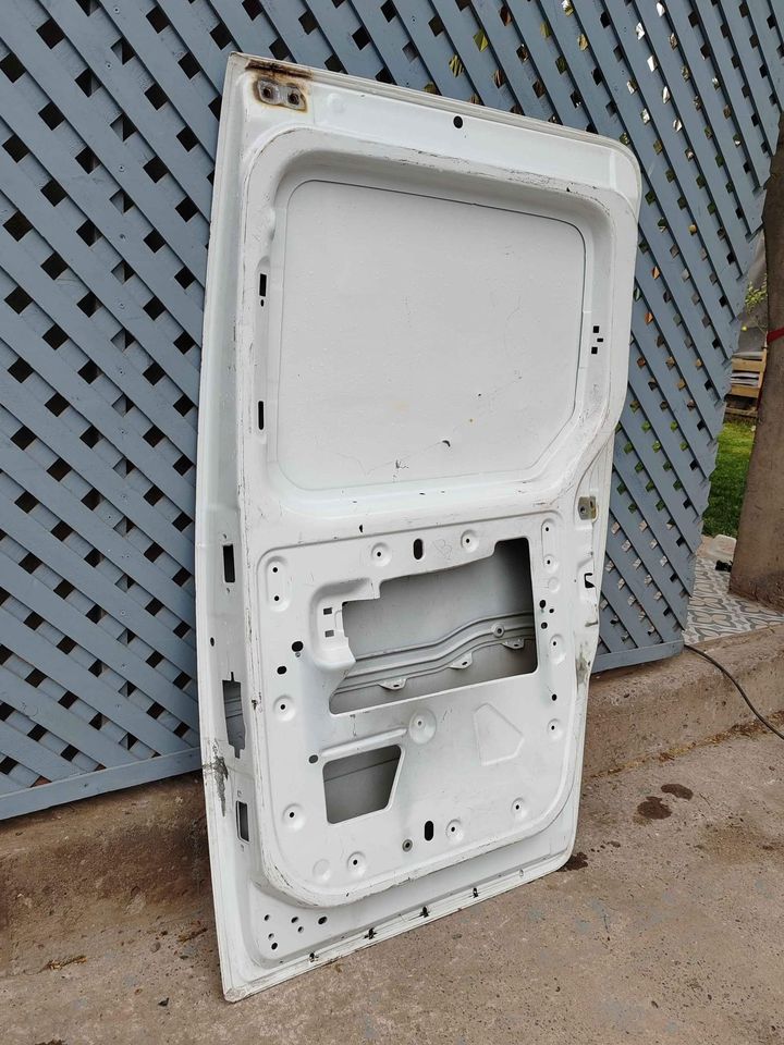 Puerta trasera derecha Renault kango 2013 - 2019 - Imagen 6