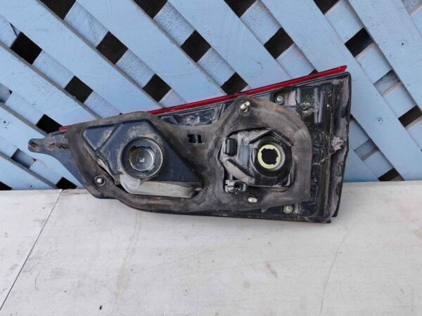 Foco trasero izquierdo de portalón Nissan Qashqai 2015 - 2017 - Imagen 5