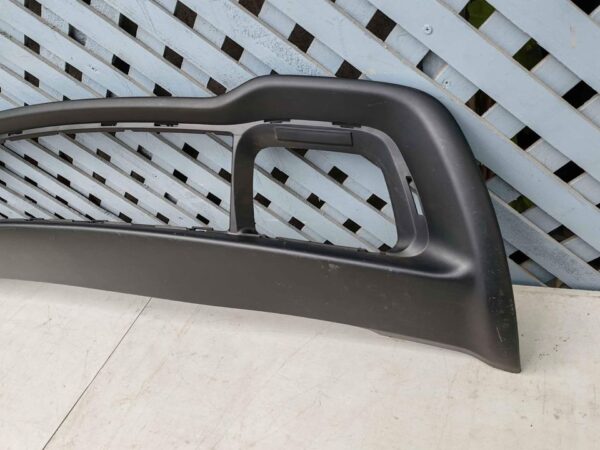 Moldura de parachoque delantero Jeep Grand Cherokee 2014 - 2017 - Imagen 3