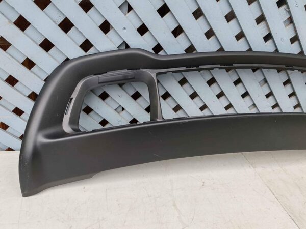 Moldura de parachoque delantero Jeep Grand Cherokee 2014 - 2017 - Imagen 4