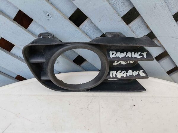 Tapa de neblinero derecho Renault Megane 3 2002 - 2005