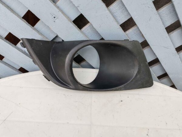 Tapa de neblinero derecho Subaru Legacy 2007 - 2009