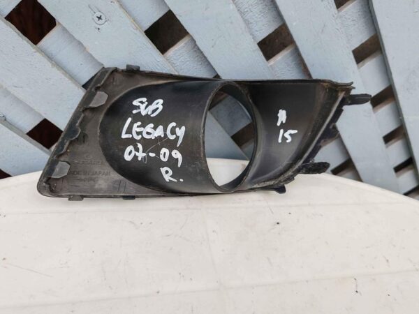 Tapa de neblinero derecho Subaru Legacy 2007 - 2009 - Imagen 2