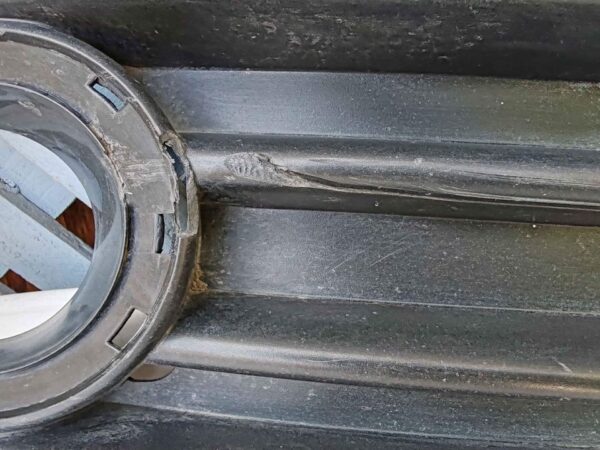 Tapa de neblinero derecho Volkswagen Gol 2009 - 2012 - Imagen 2
