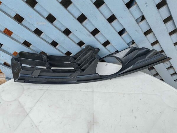 Tapa de neblinero derecho Volkswagen Passat 2007 - 2009 - Imagen 3