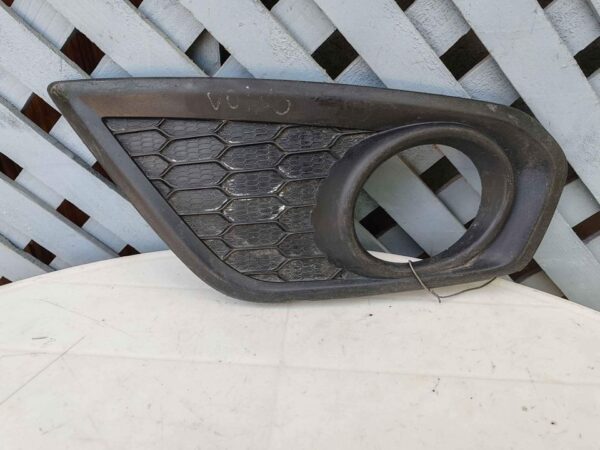 Tapa de neblinero derecho Volvo C30 2010 - 2014