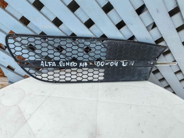 Tapa de neblinero izquierdo Alfa Romeo 147 2000 - 2004 - Imagen 3