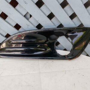 Tapa de neblinero izquierdo Ford Fiesta 2015 - 2017