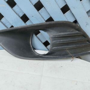 Tapa de neblinero izquierdo Ford Focus 2009 - 2011