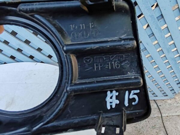 Tapa de neblinero izquierdo Mazda BT50 2008 - 2010 - Imagen 2