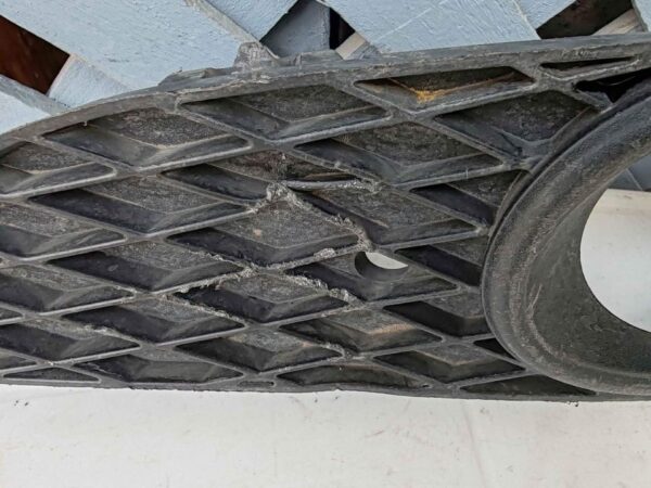 Tapa de neblinero izquierdo Opel Astra 2007 - 2009 - Imagen 2
