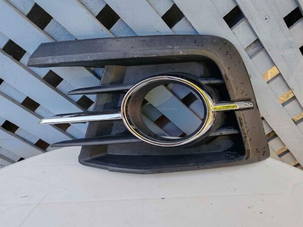 Tapa de neblinero izquierdo Volkswagen Gol G7 2016 - 2018
