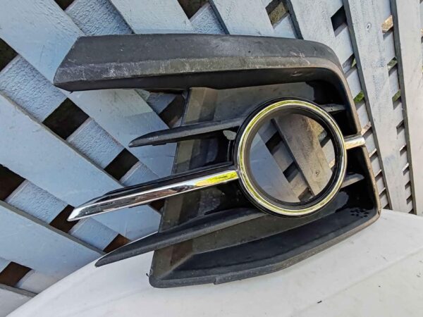 Tapa de neblinero izquierdo Volkswagen Gol G7 2016 - 2018 - Imagen 4