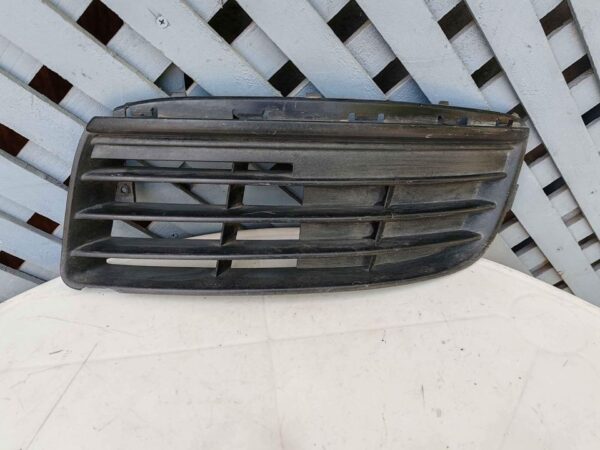 Tapa de neblinero izquierdo Volkswagen Jetta 2005 - 2009