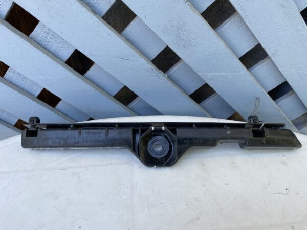 Mensula delantera derecha Toyota Hilux 2005 - 2011