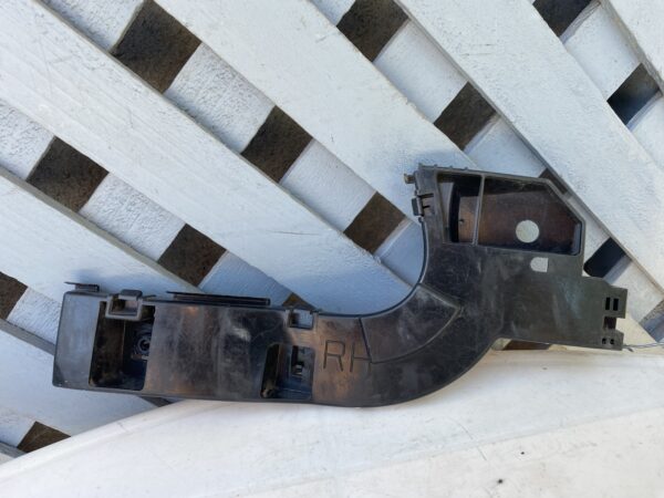 Mensula delantera derecha Ford Ranger 2006 - 2011