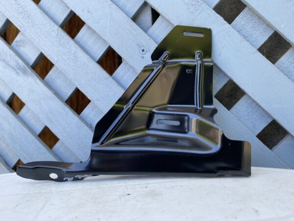 Mensula delantera derecha Ssangyong Actyon 2006 - 2012