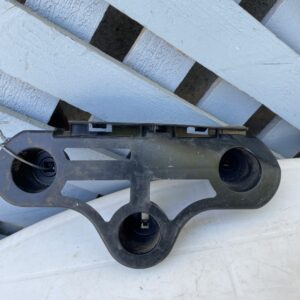 Mensula delantera derecha Toyota Tundra 2007 - 2013