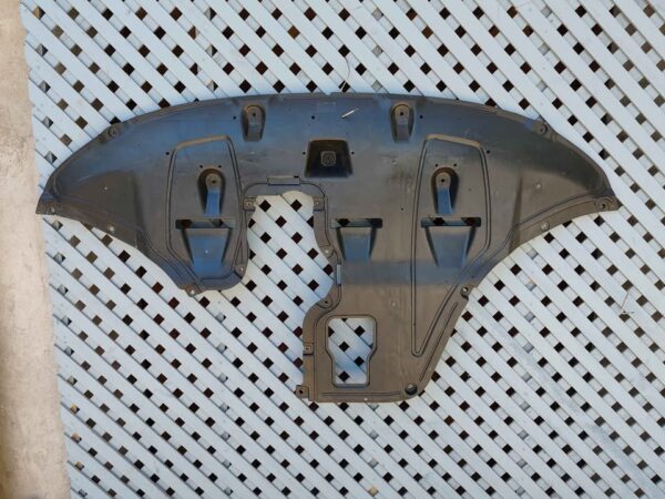 Cubre motor inferior Hyundai Tucson 2021 - 2024