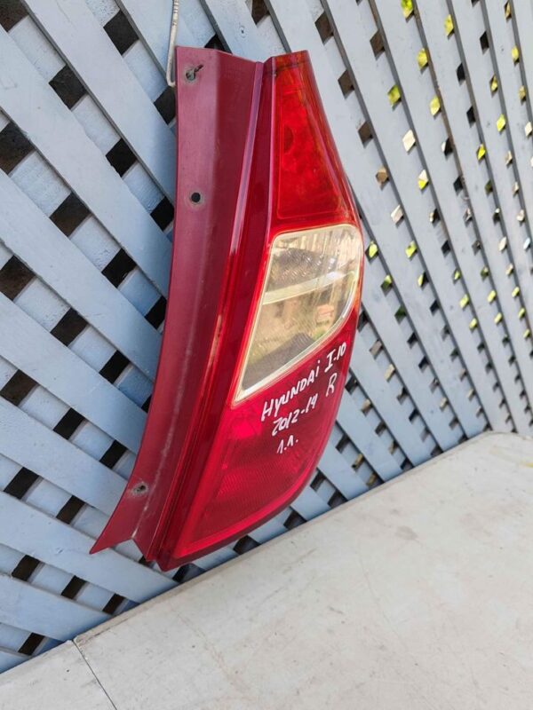 Foco trasero derecho Hyundai i10 2012 - 2014 - Imagen 2