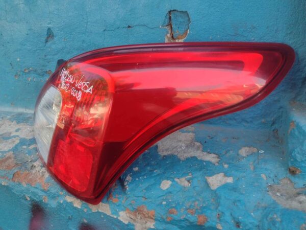 Foco trasero derecho Nissan Versa 2011 - 2018 - Imagen 3