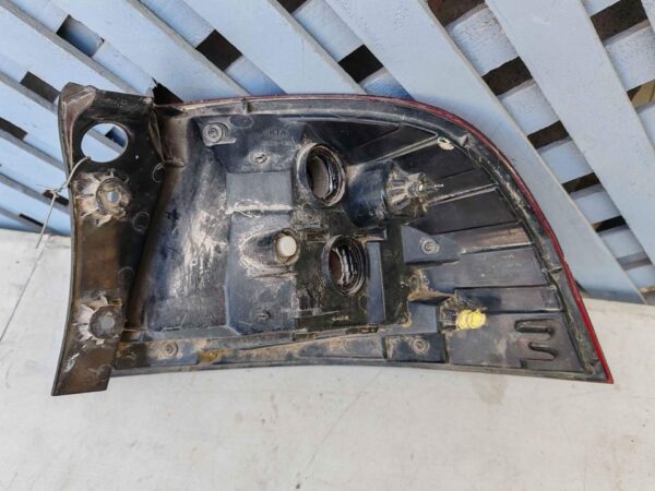 Foco trasero izquierdo Kia Rio 5 2012 - 2017 - Imagen 6
