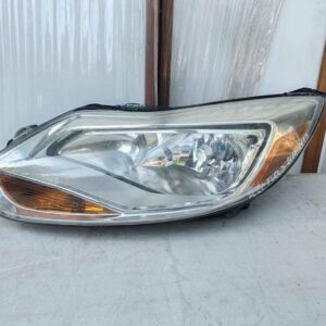 Optico izquierdo Ford Focus 2012 - 2015