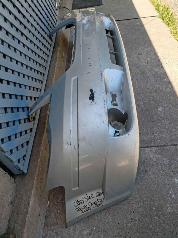 Parachoque delantero Chrysler Grand Town Country 2008 - 2011 - Imagen 4