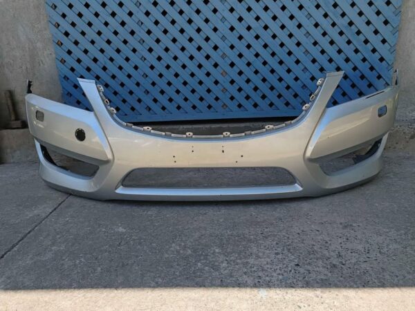 Parachoque delantero Kia Cadenza 2011 - 2013