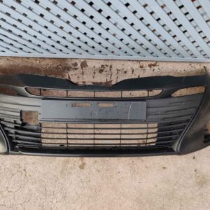 Parachoque delantero Toyota Yaris sedan 2018 - 2022