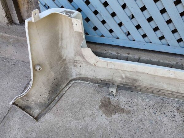 Parachoque trasero Chevrolet N300 2011 - 2018 - Imagen 7
