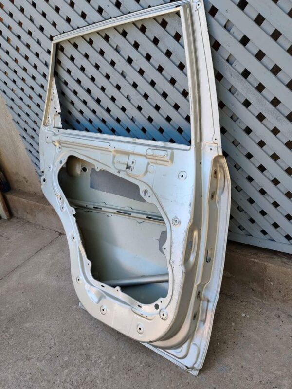 Puerta trasera izquierda Kia Sorento 2010 - 2014 - Imagen 6