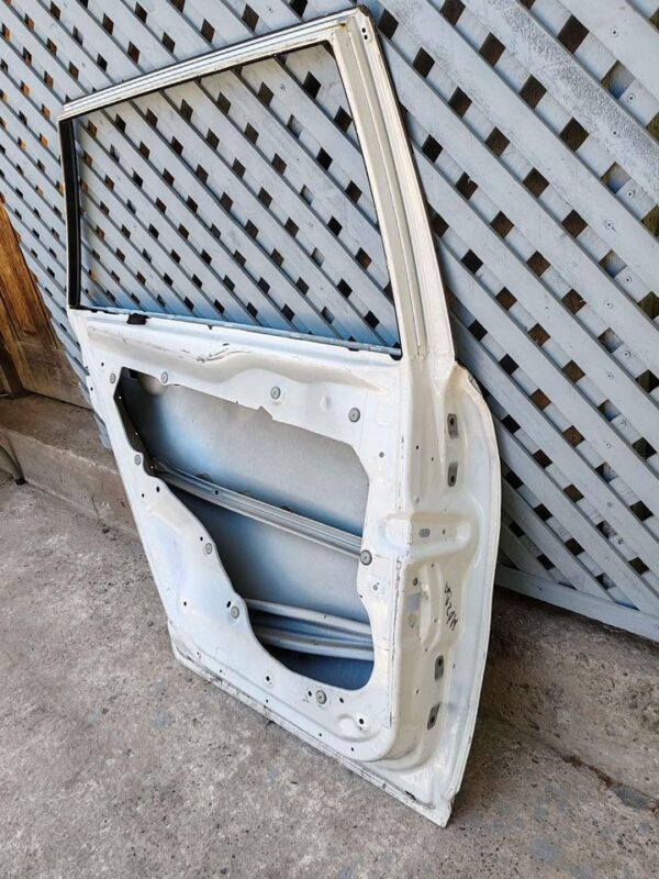 Puerta trasera izquierda Mazda 6 stw 2003 - 2008 - Imagen 7