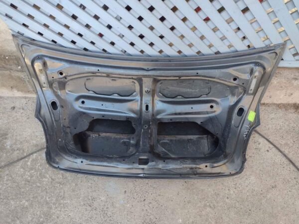 Tapa maleta Toyota New Yaris 2006 - 2013 - Imagen 9