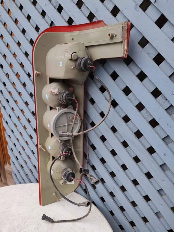 Foco trasero izquierdo Higer KLQ 6119 2016 - 2020 - Imagen 7