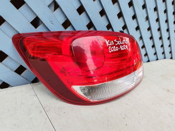 Foco trasero izquierdo Kia Soluto 2020 - 2024 - Imagen 3