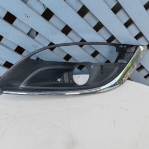 Tapa de neblinero izquierdo Opel Astra 2013