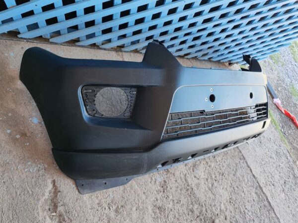 Parachoque delantero Mahindra Pickup 2018 - 2024 - Imagen 3