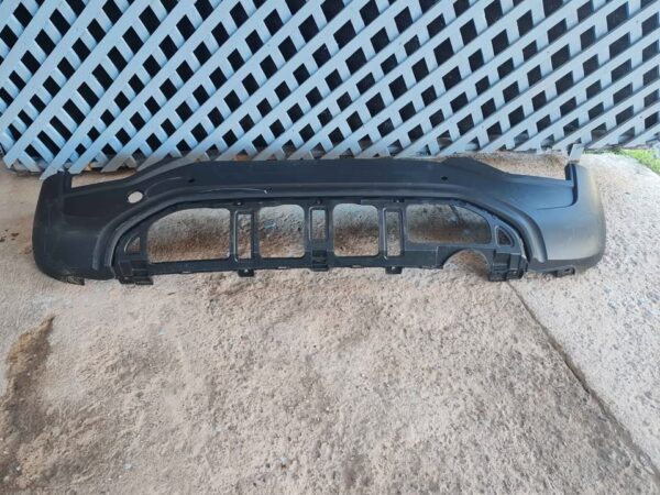 Parachoque trasero Mahindra XUV 300 2024 - 2025 - Imagen 2