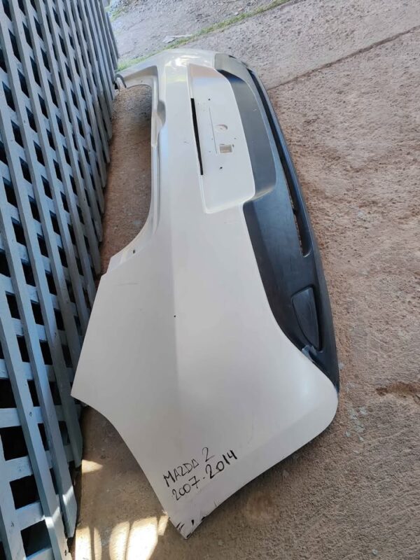 Parachoque trasero Mazda 2 2007 - 2014 - Imagen 3