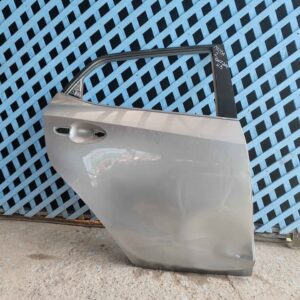 Puerta trasera derecha Mazda 2 2007 - 2014