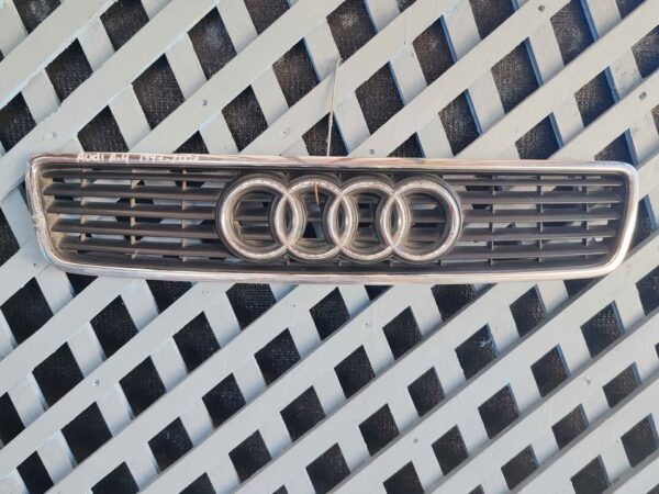 Máscara Audi A4 1997 - 2001