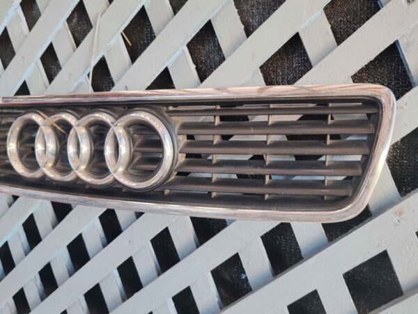 Máscara Audi A4 1997 - 2001 - Imagen 2